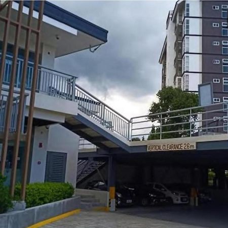 טליסיי Antara Condominium Tower 2 מראה חיצוני תמונה